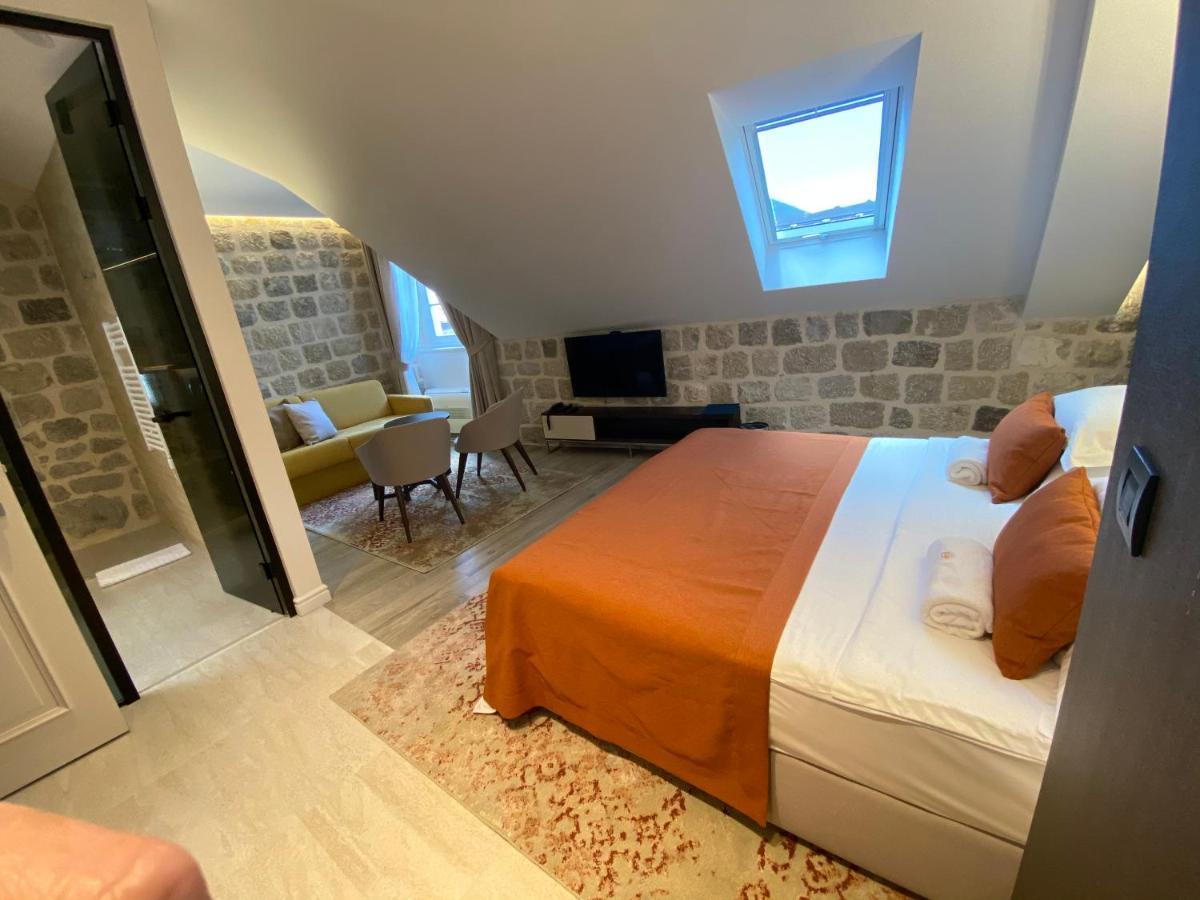 Heritage Hotel Leon Coronato بيراتس المظهر الخارجي الصورة