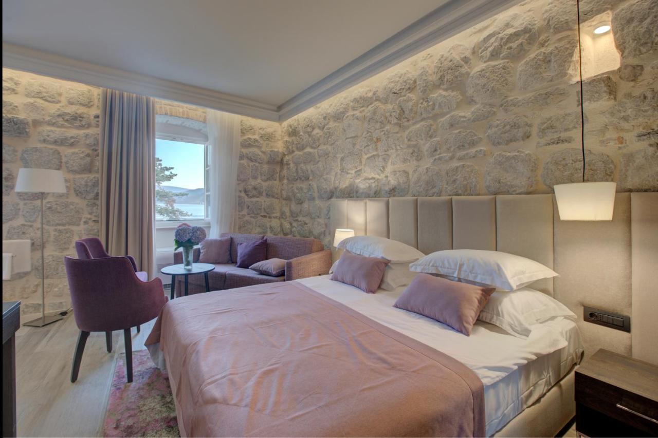 Heritage Hotel Leon Coronato بيراتس المظهر الخارجي الصورة