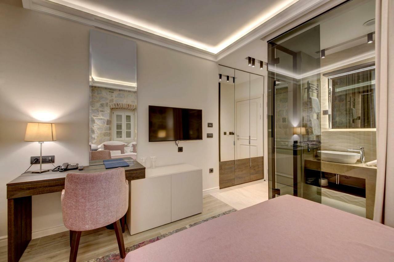Heritage Hotel Leon Coronato بيراتس المظهر الخارجي الصورة