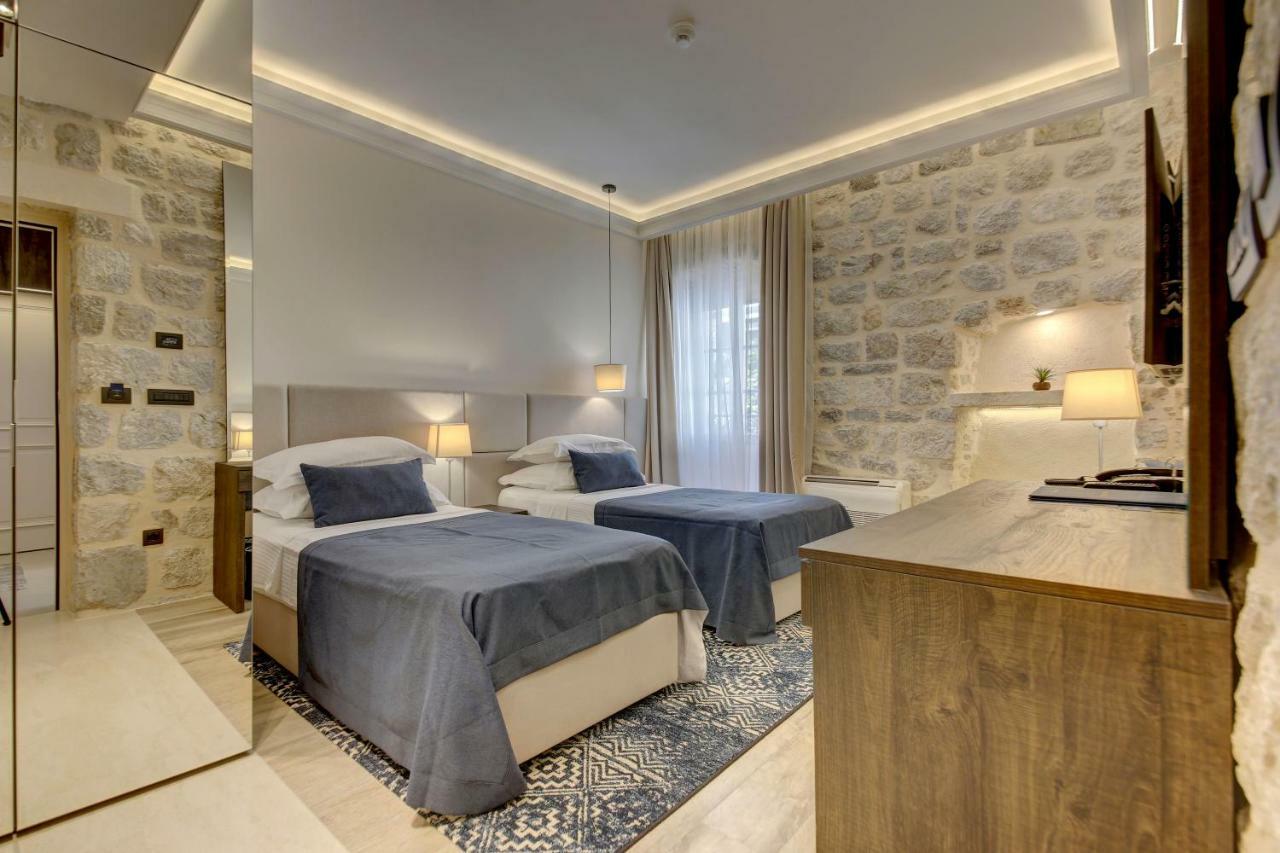 Heritage Hotel Leon Coronato بيراتس المظهر الخارجي الصورة